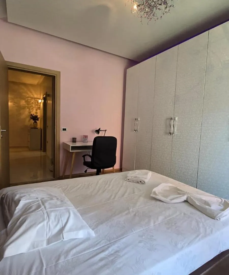 Tirent Apartment-Spacious 2-Bedroom Stay In Delijorgji 티라나